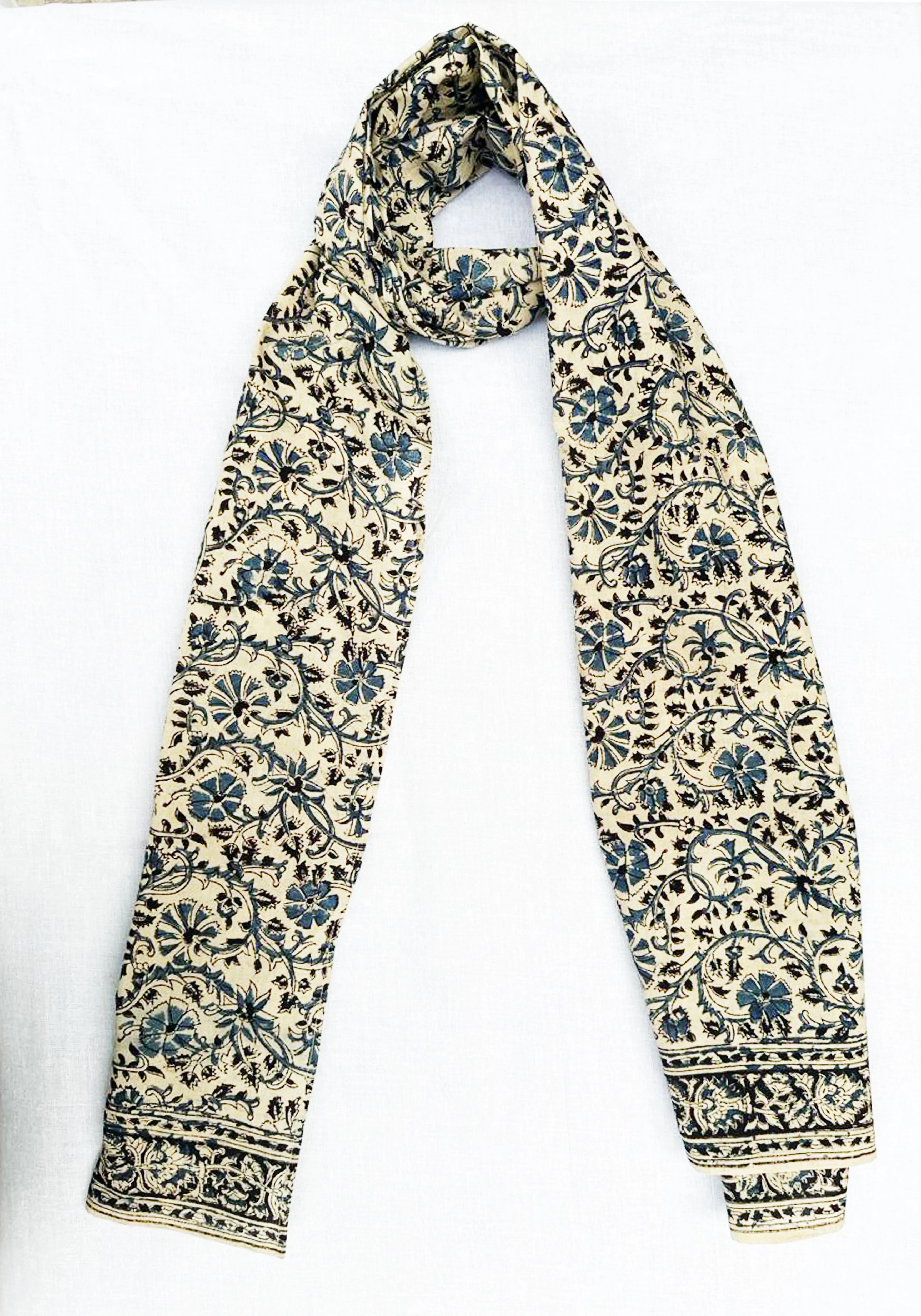 600-082 Women's Scarf - Hand Block Printed