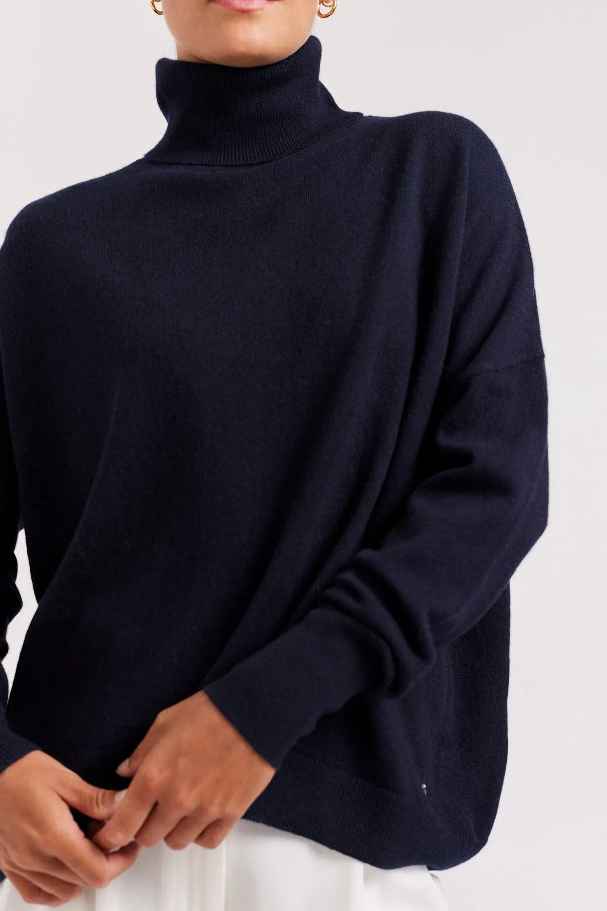 A Polo Bay Cashmere Sweater in Navy