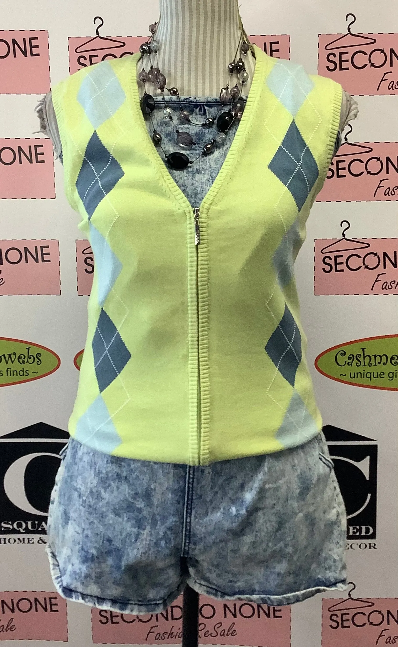 Argyle Zip Vest (Size S)