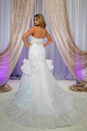 BAROQUA Strapless Sweetheart Mermaid Lace Bridal Gown