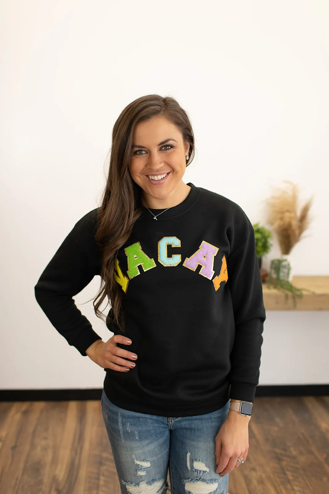 Black Vacay Patched Crewneck Sweatshirt (SM-2X)