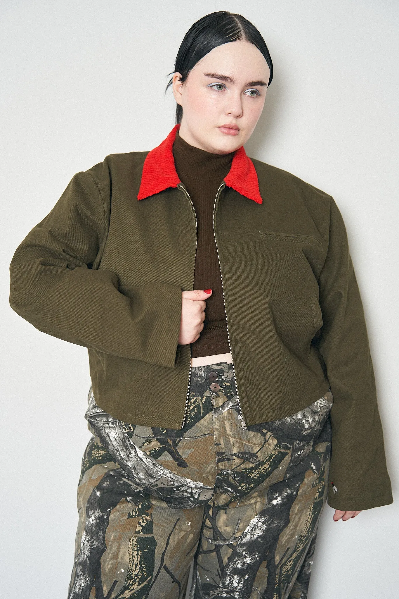 Canvas Construction light Jacket in Moss/red