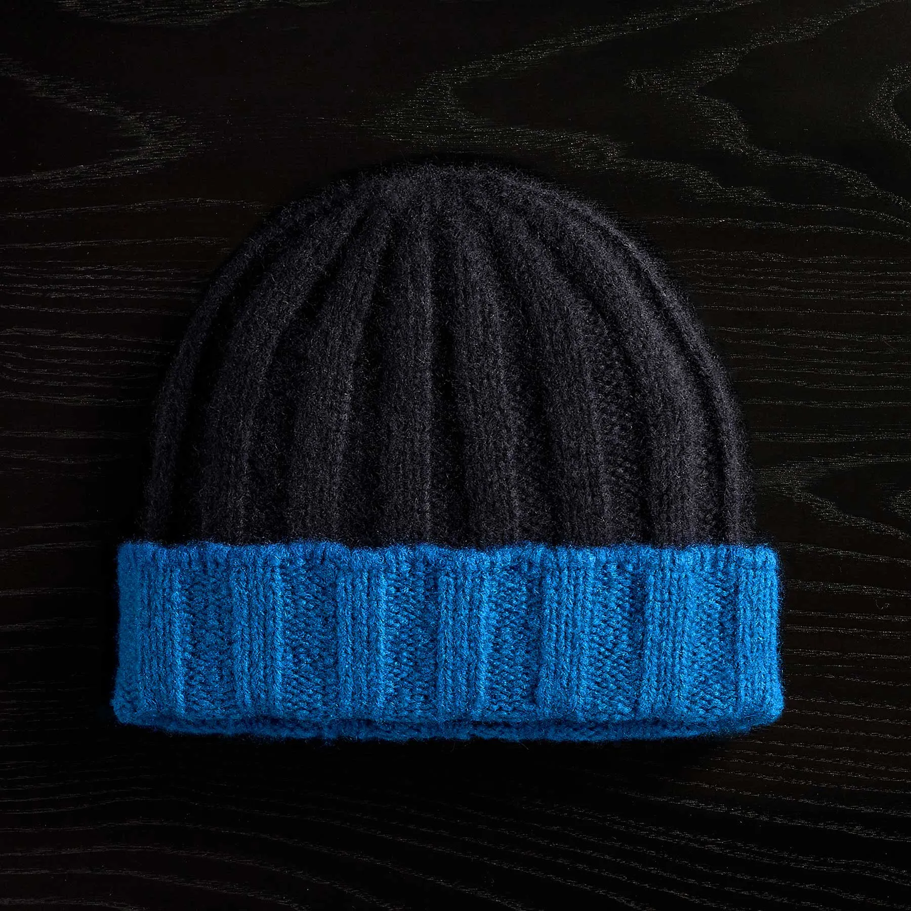 Cashmere Contrast Beanie - Black/Royal Blue