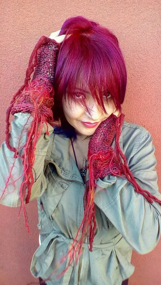 Fringe Fingerless Gloves in RED with Cochineal <3