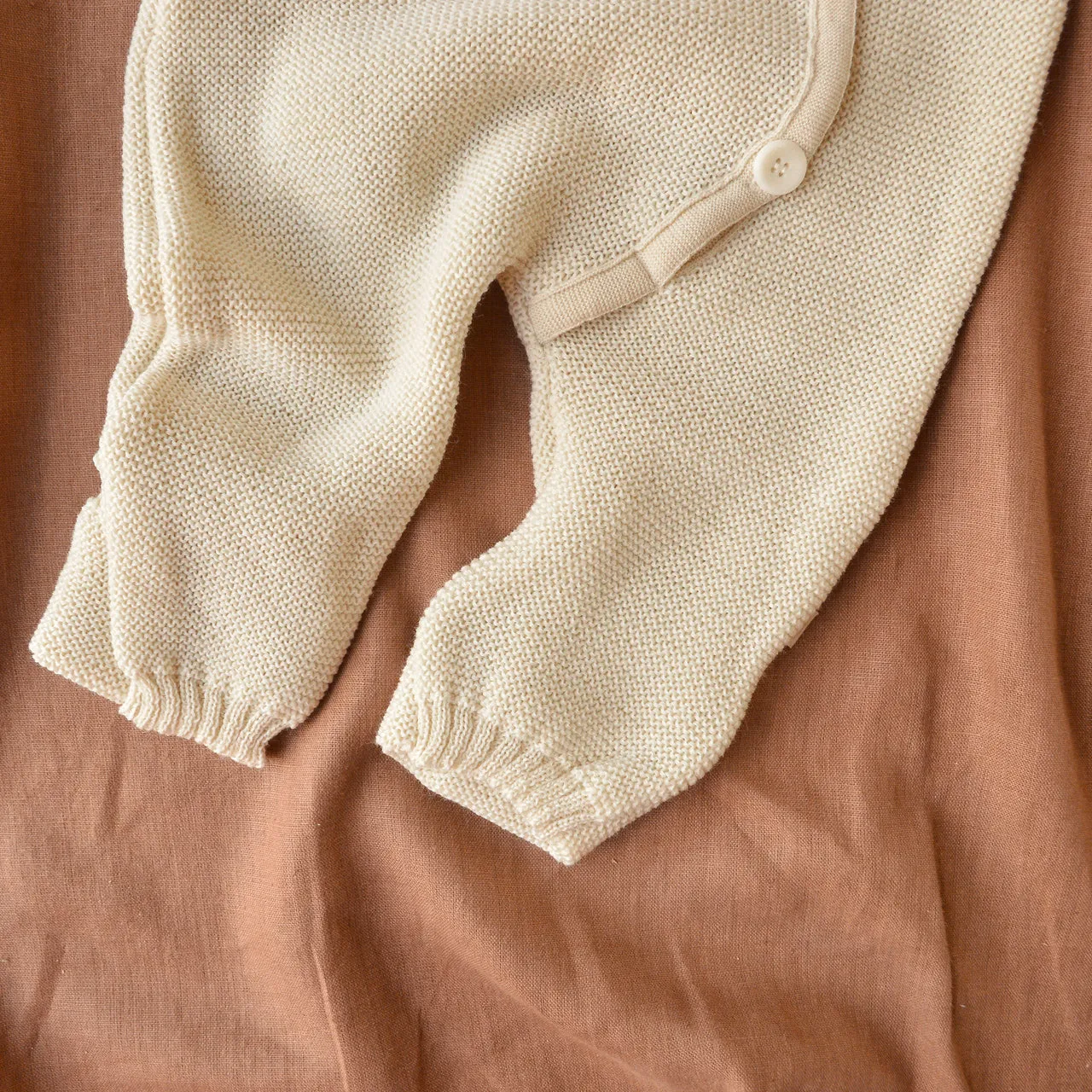 Knitted Overalls in Organic Merino Wool - Natural (0-6m)