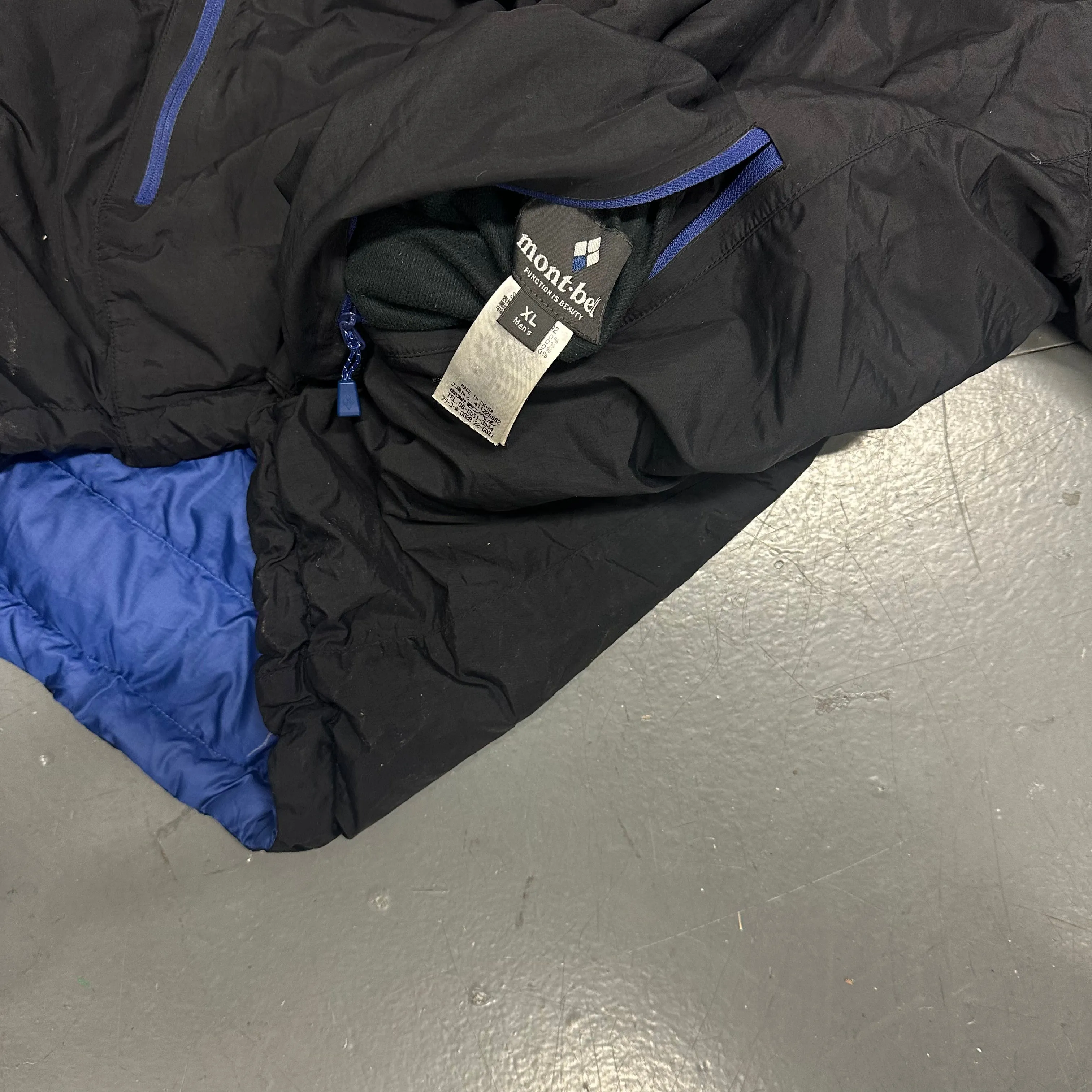 Montbell Reversible Puffer Jacket In Blue & Black ( XL )