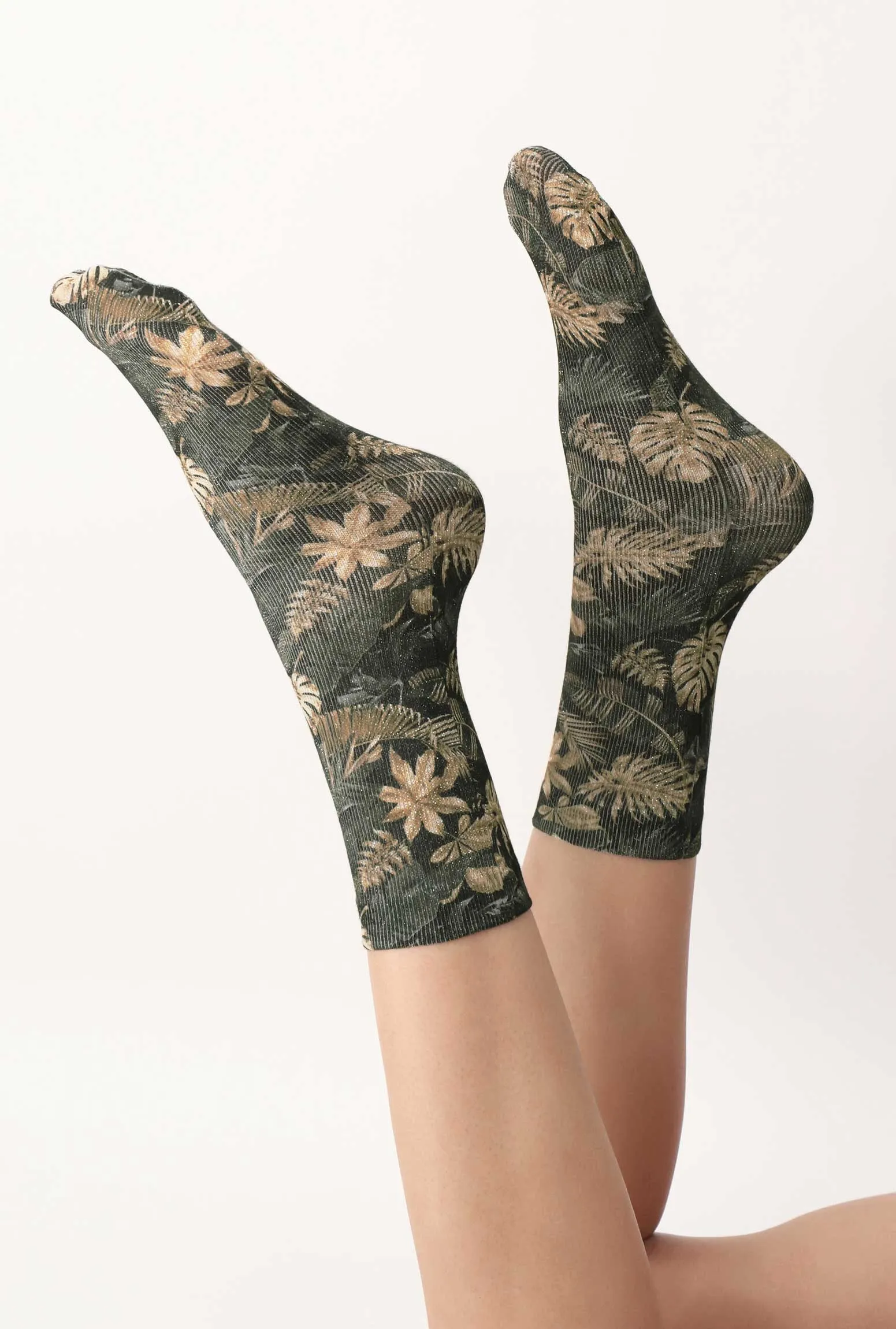 Oroblu Botanical Print Crew Socks