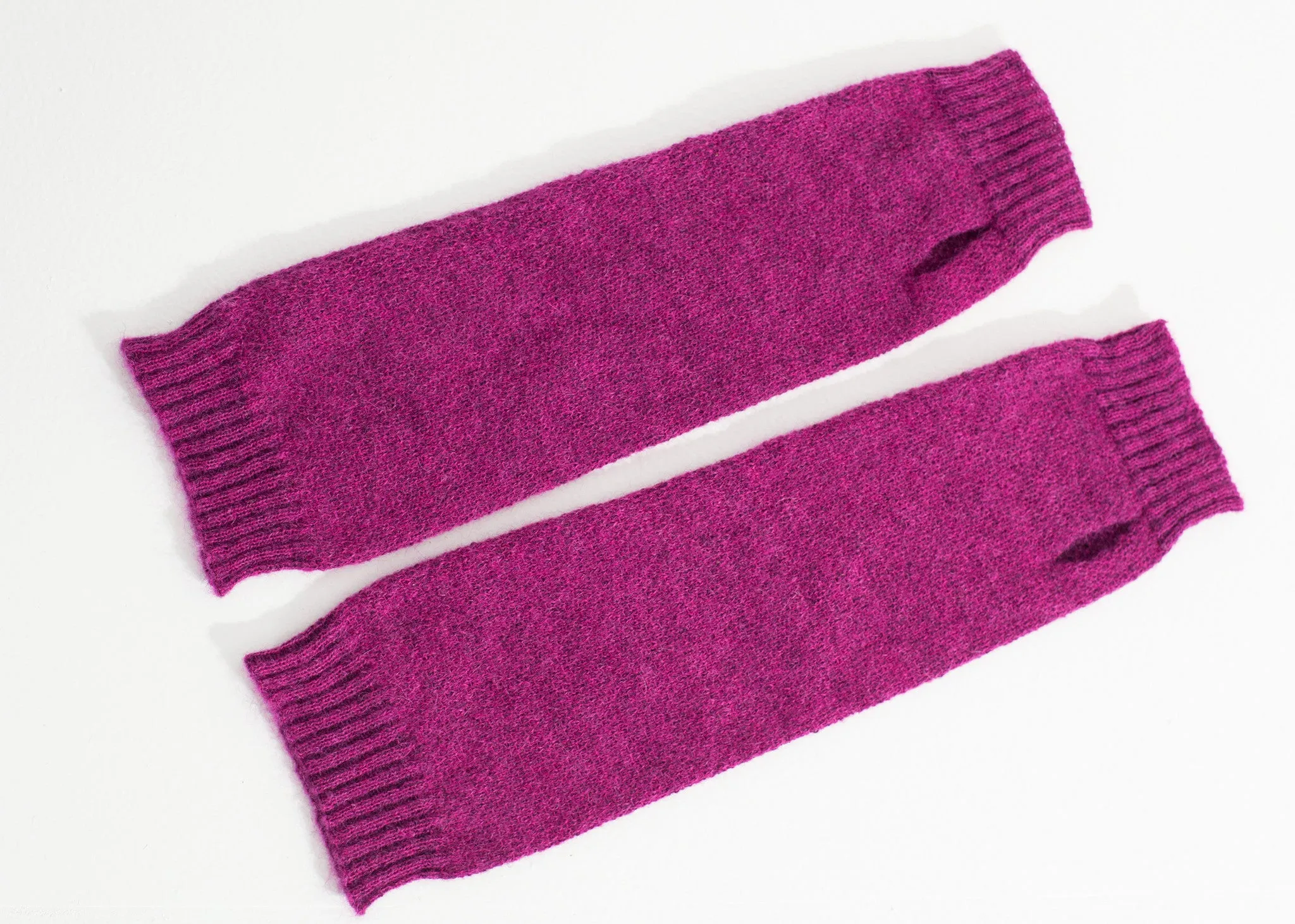 Pikki Mittens in Fuchsia