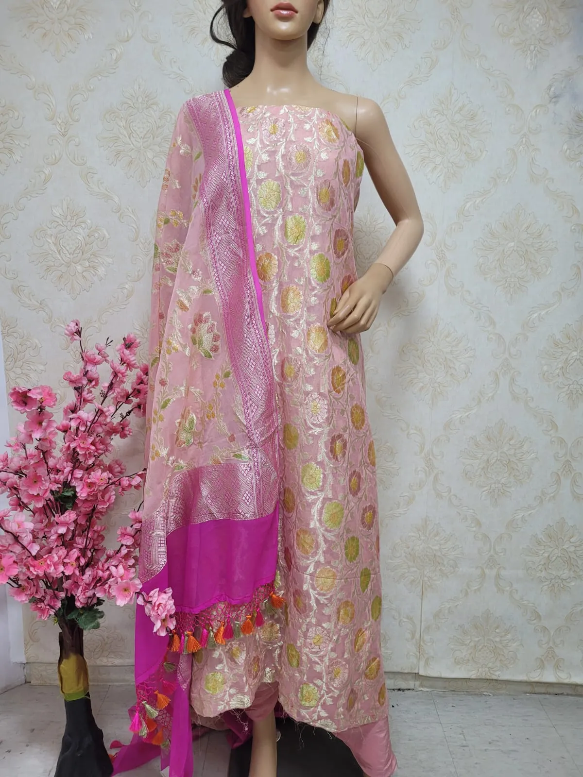 Pink Handloom Banarasi Pure Georgette Georgette Brush Dye Unstitched Suit Set