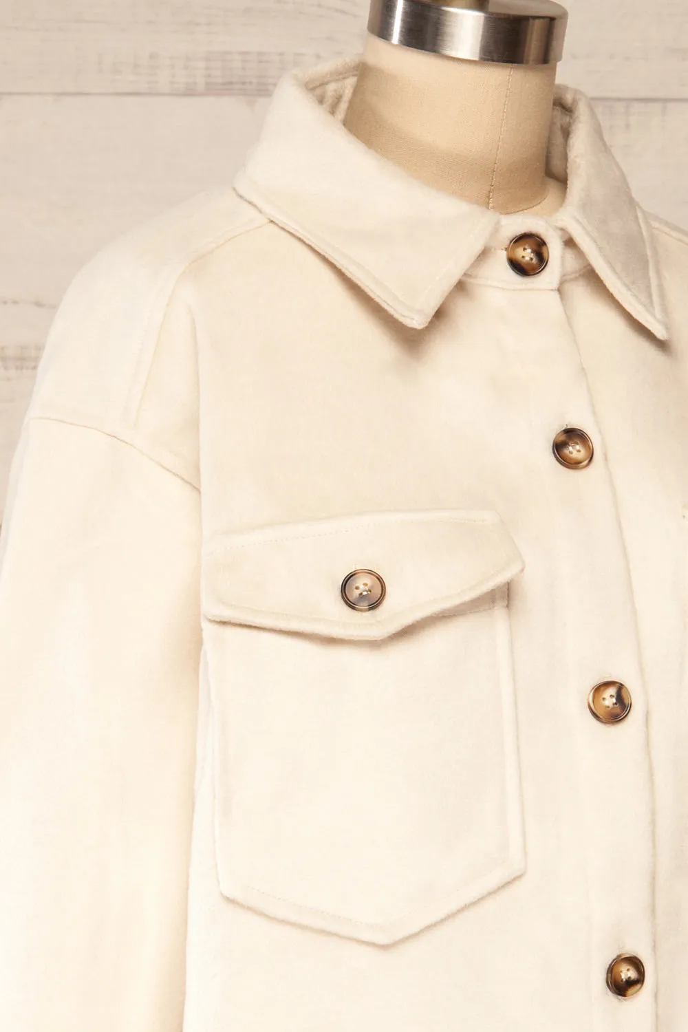 Vaagen Cream | Oversized Velvet Shirt Jacket w/ Pockets